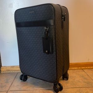 Michael Kors Harrison Trolley Suitcase